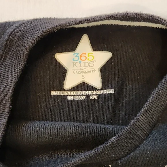 Boys 5T long sleeve shirt - Picture 2 of 4